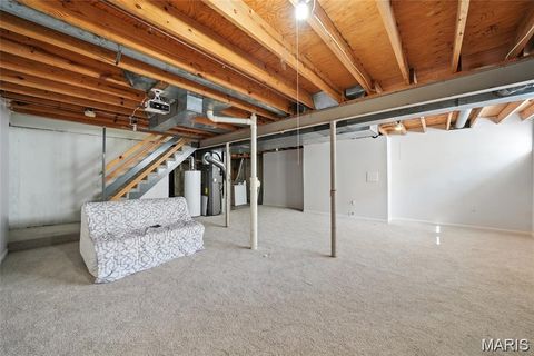 Tiny photo for 1043 Oakwood Farms Lane Ln, Ballwin, MO 63021 (MLS # 25078061)