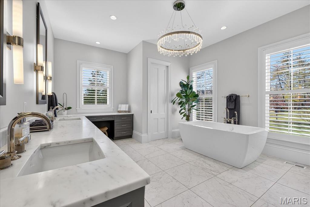 306 E Jefferson/301 E Argonne 1 - Residential