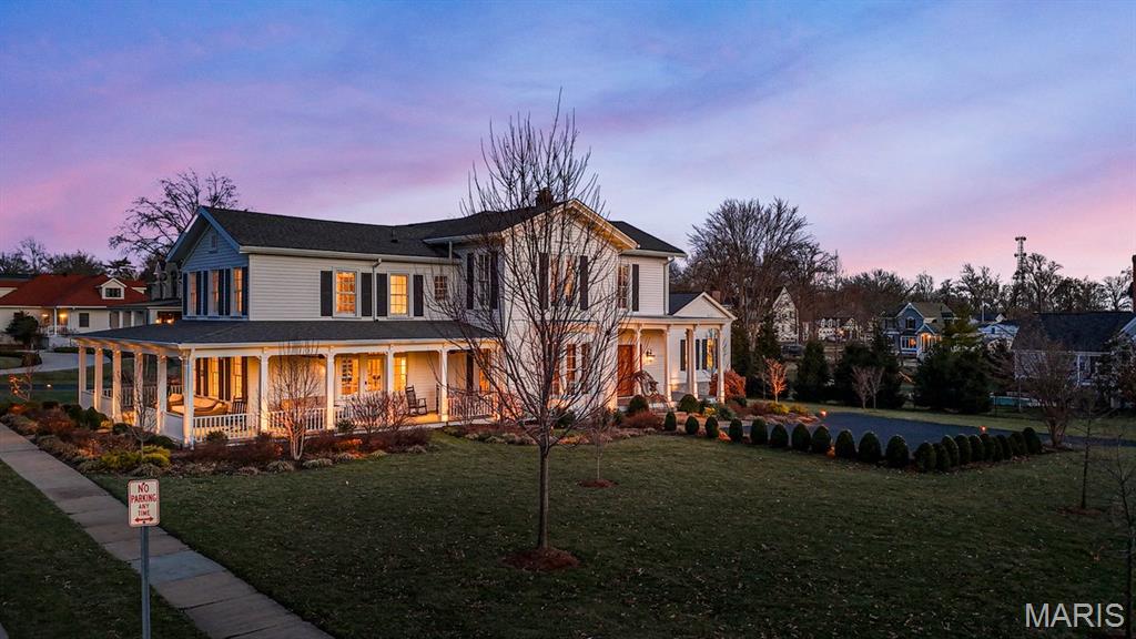 306 E Jefferson Avenue