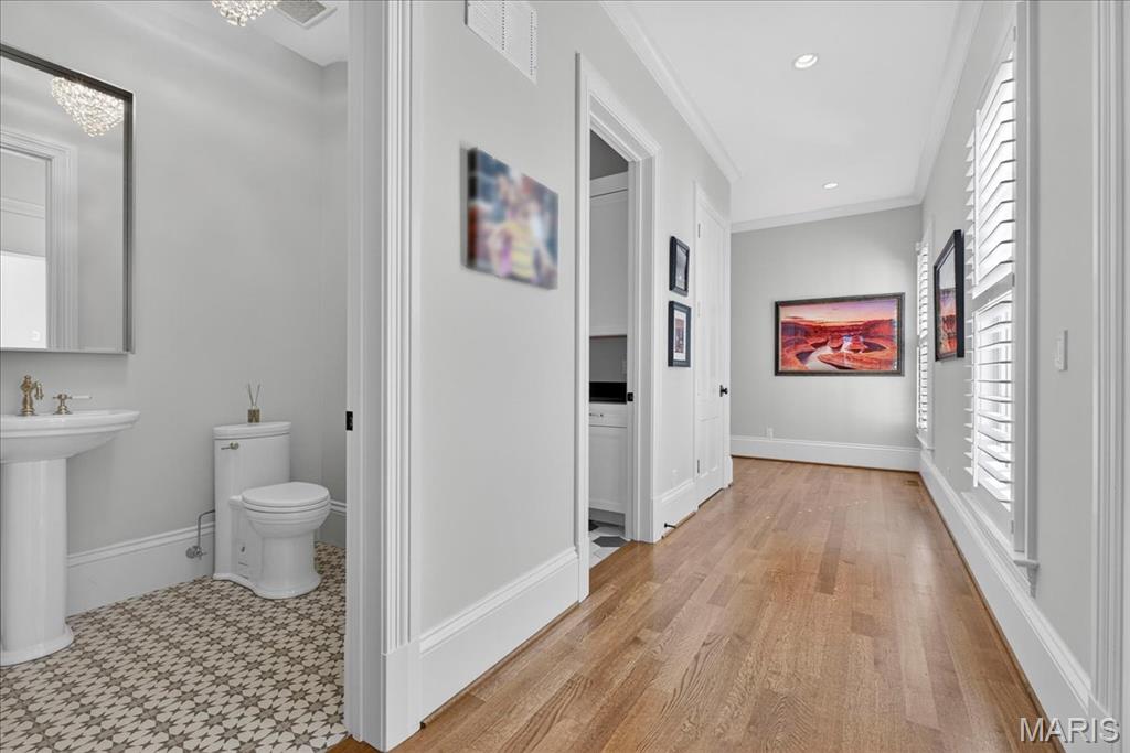 306 E Jefferson/301 E Argonne 1 - Residential