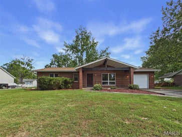 116 Mark Trail Drive Glen Carbon IL 62034