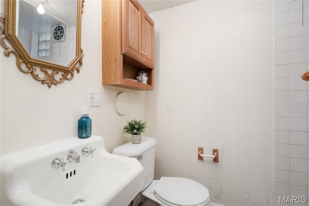 Locust Spring Sub Lts 39 To 61 Blk 2 - Residential Lease