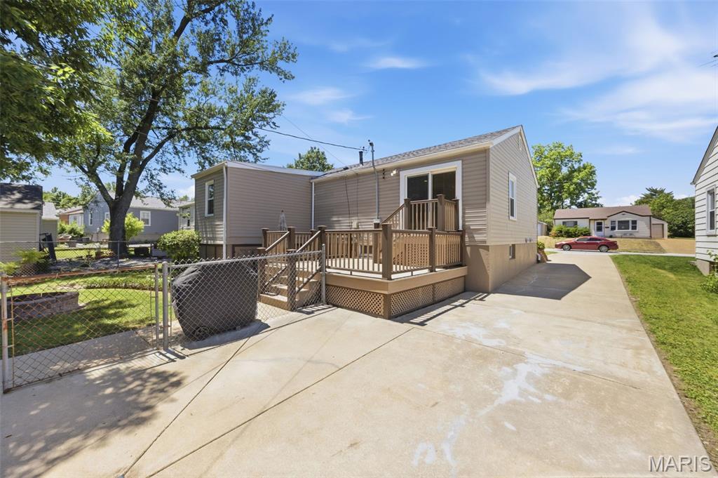 Buder Park Terrace - Residential