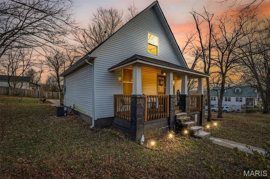 Old school charm with a modern touch in Potosi. This home has been remodeled within the last five years and features many new updates.
