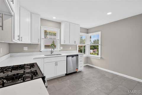 Tiny photo for 907 Edgar Road, Webster Groves, MO 63119 (MLS # 26051735)