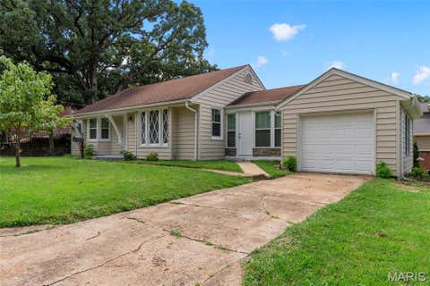 Tiny photo for 907 Edgar Road, Webster Groves, MO 63119 (MLS # 26051735)