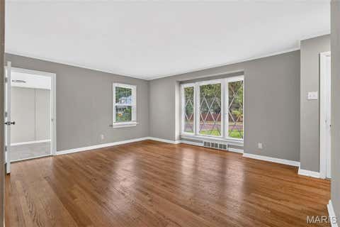 Tiny photo for 907 Edgar Road, Webster Groves, MO 63119 (MLS # 26051735)