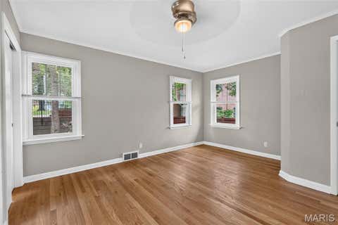 Tiny photo for 907 Edgar Road, Webster Groves, MO 63119 (MLS # 26051735)
