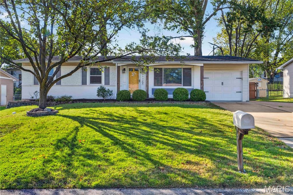 Photo of 9532 Tealridge Drive, St Louis, MO 63126 (MLS # 26067268)