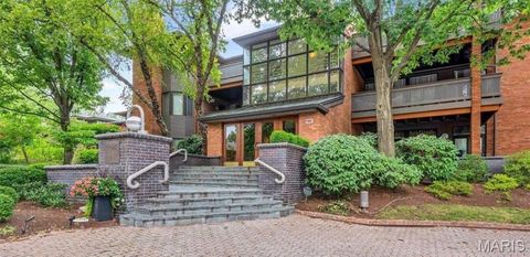 155 N Hanley Road 305 St Louis MO 63105