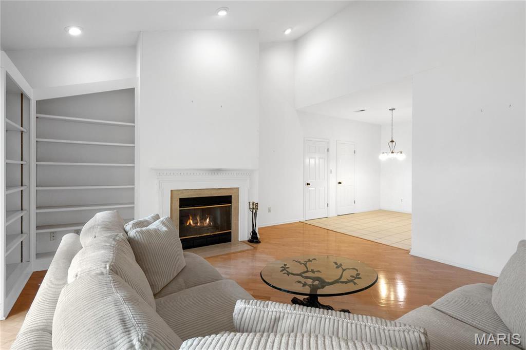 155 N Hanley Road 305