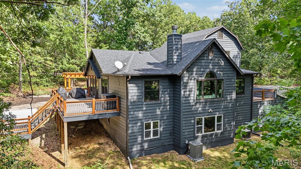 4 Wolf Trail Court
