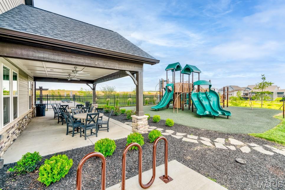 Streets of Caledonia - Residential