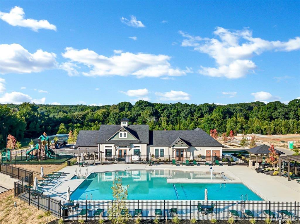 Streets of Caledonia - Residential