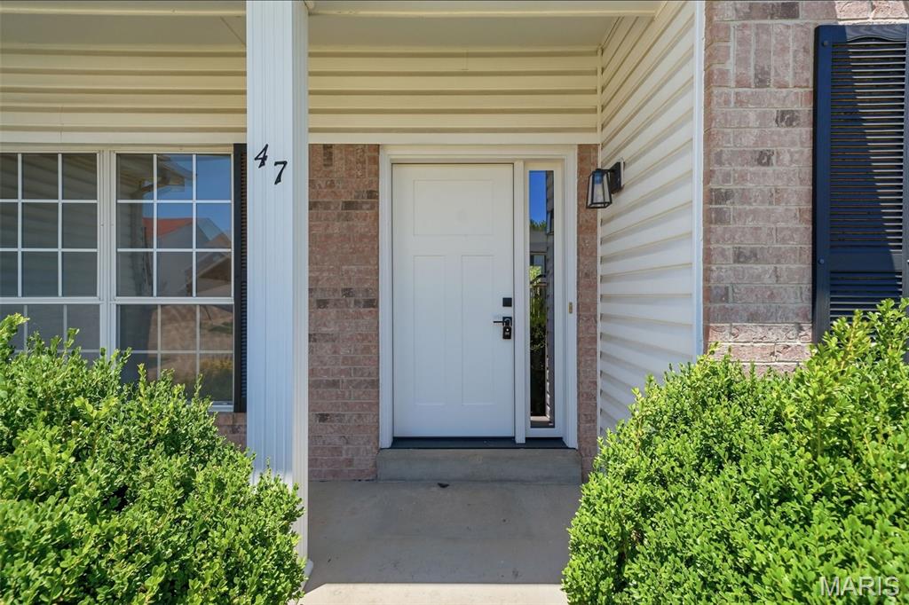 47 Rivermeadows Drive