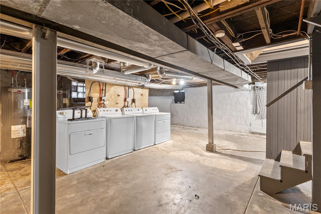 J Charles Mueller & Son Trust - Residential Lease