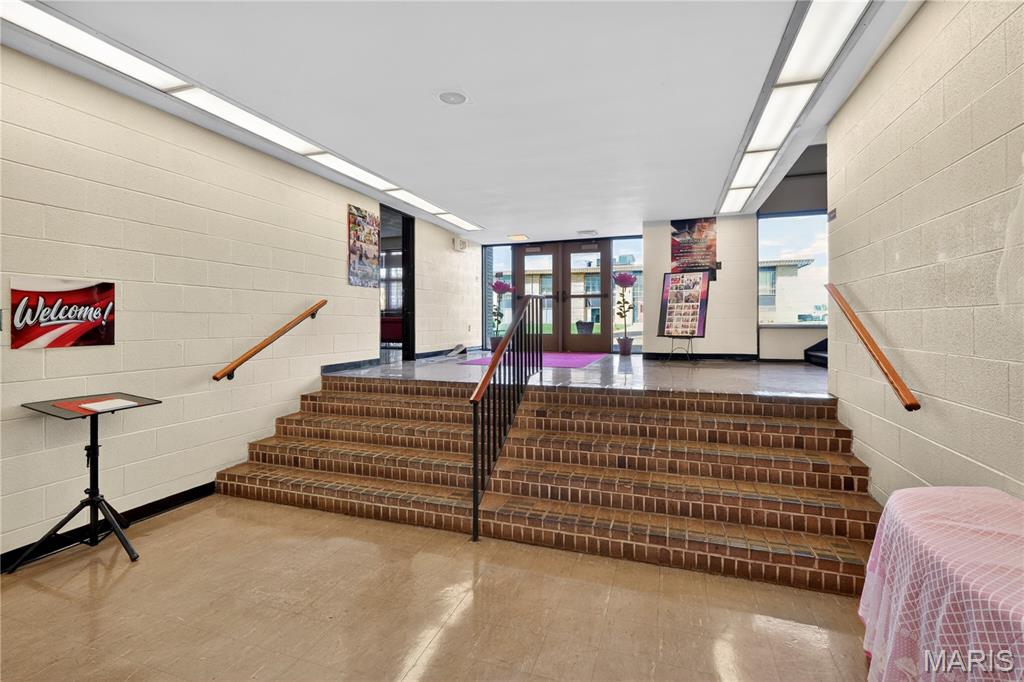 La Paloma Terrace - Commercial Sale