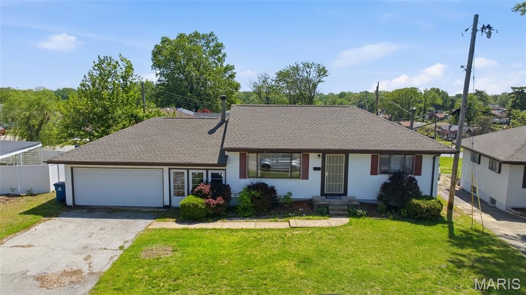 Photo of 2430 Telegraph Road, St Louis, MO 63125 (MLS # 26024774)