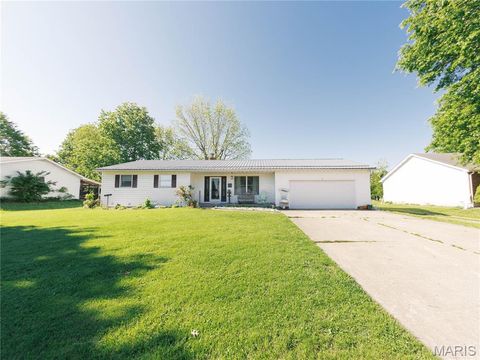 Photo of 1768 Southridge Lane, Owensville, MO 65066 (MLS # 26030350)