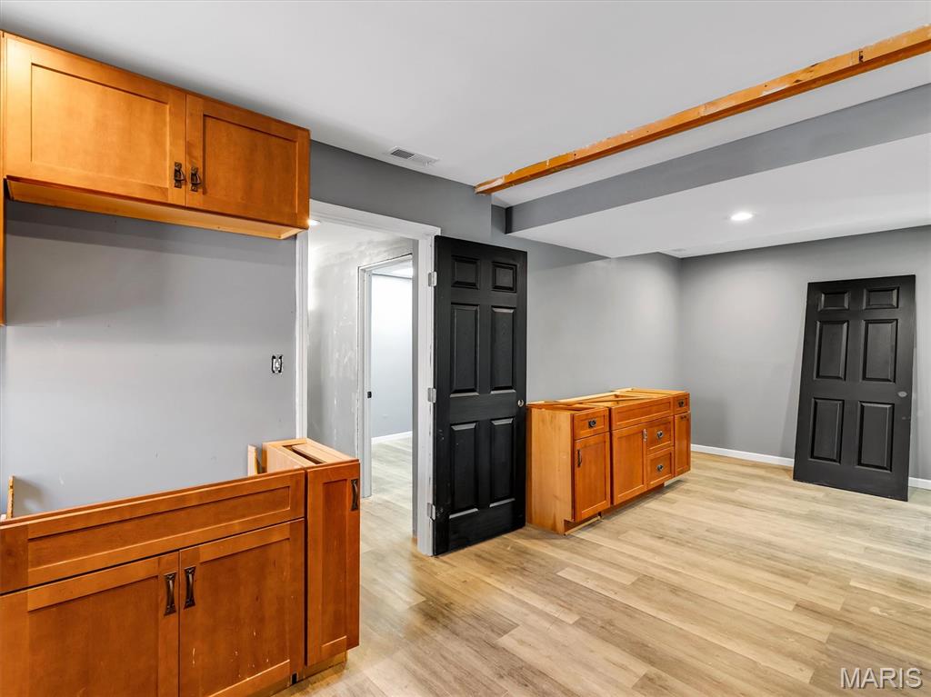 Charlack - Commercial Sale