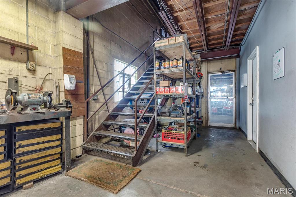 Russell Estate Add - Commercial Sale