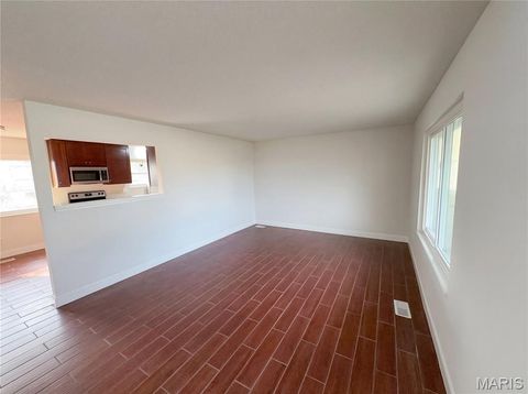 Tiny photo for 945 Countryside Drive, Troy, MO 63379 (MLS # 26015901)