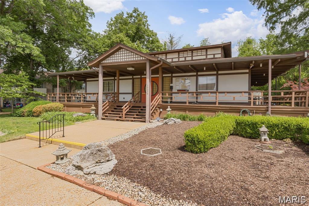 Sakura Gardens Condo - Residential