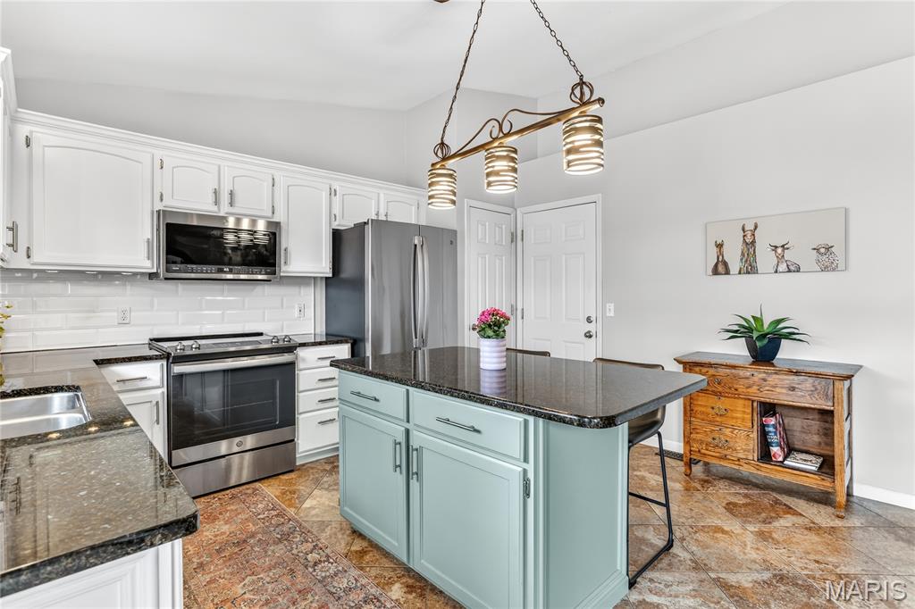 Cambridge Estate #3 - Residential