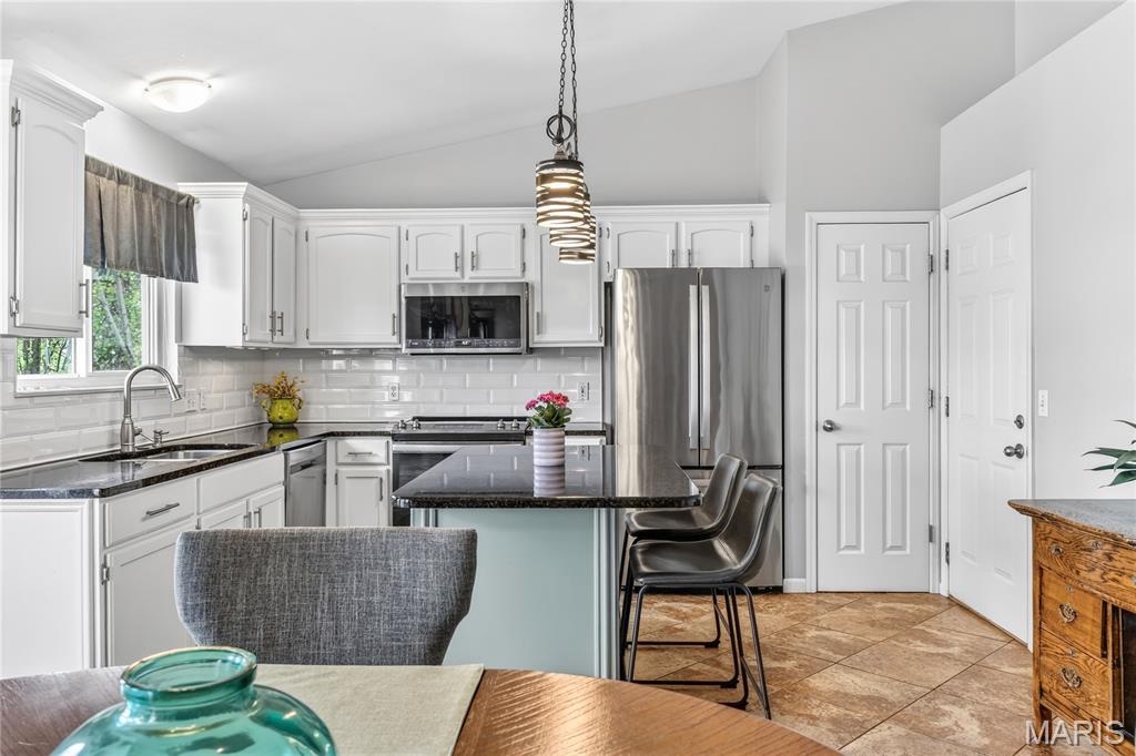 Cambridge Estate #3 - Residential