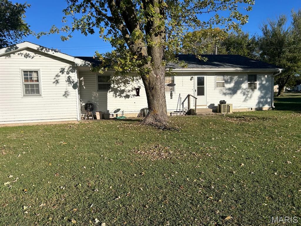 Photo of 110 E Shotwell Street, Farber, MO 63345 (MLS # 25072843)