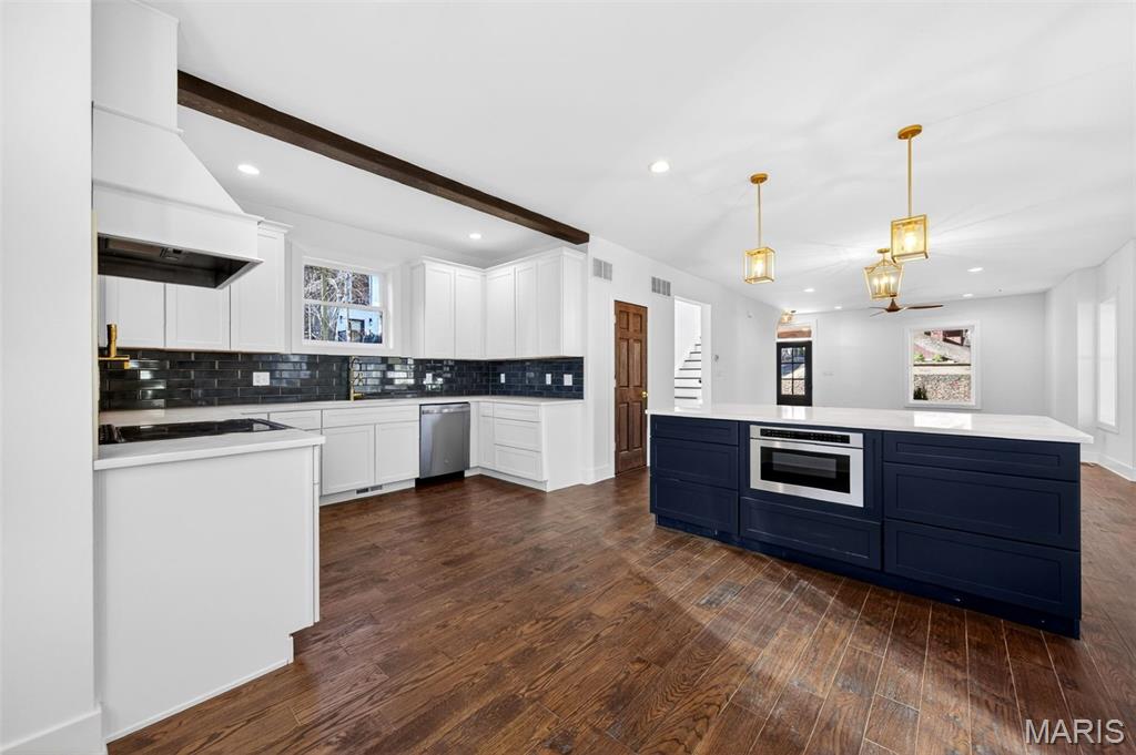 Tuxedo Park - Residential