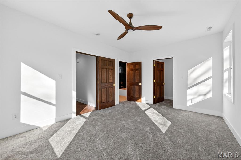 Tuxedo Park - Residential