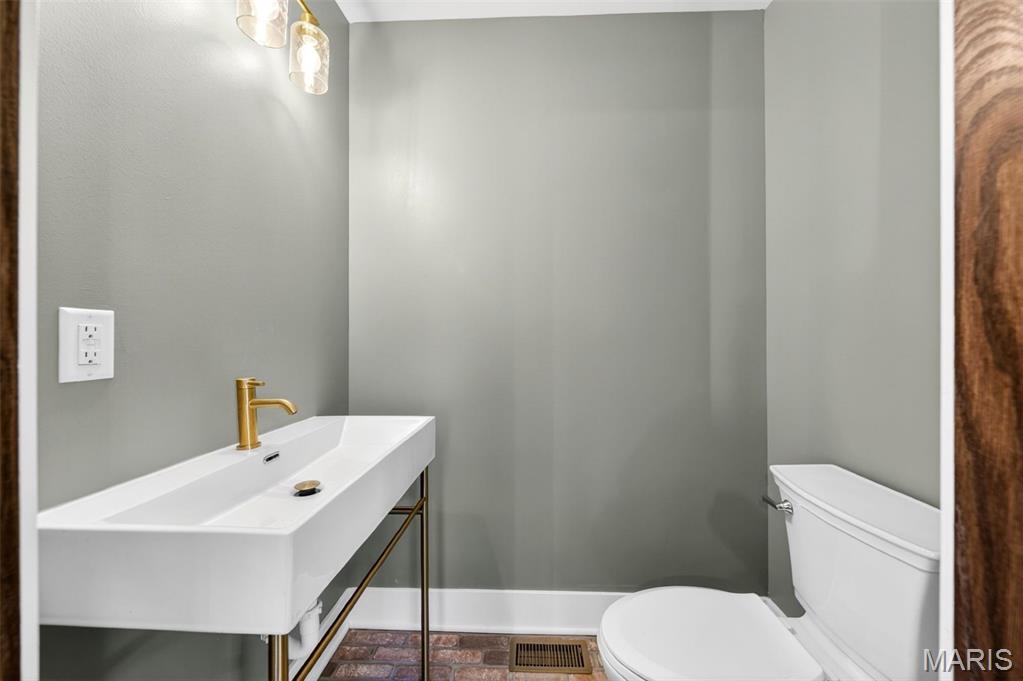 Tuxedo Park - Residential