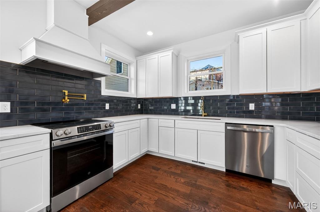 Tuxedo Park - Residential