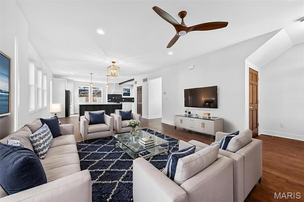 Tuxedo Park - Residential