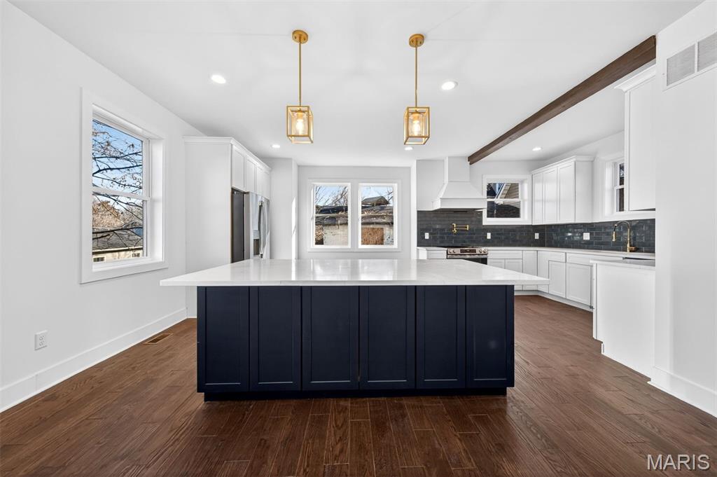 Tuxedo Park - Residential