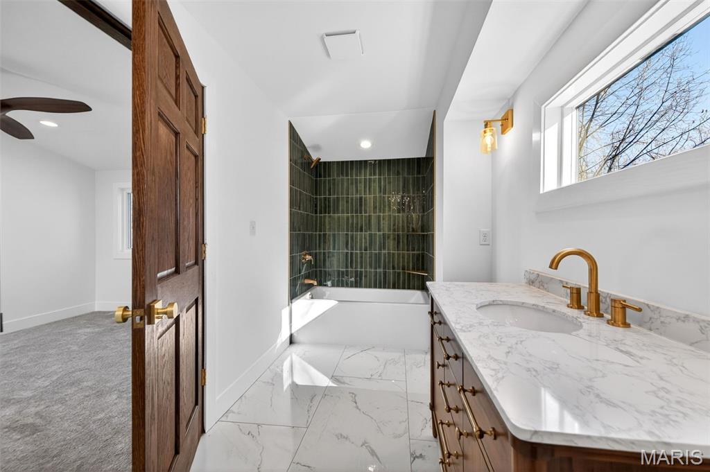 Tuxedo Park - Residential