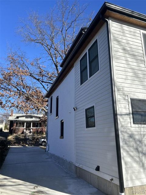 Tiny photo for 814 Clark Avenue, Webster Groves, MO 63119 (MLS # 26013535)