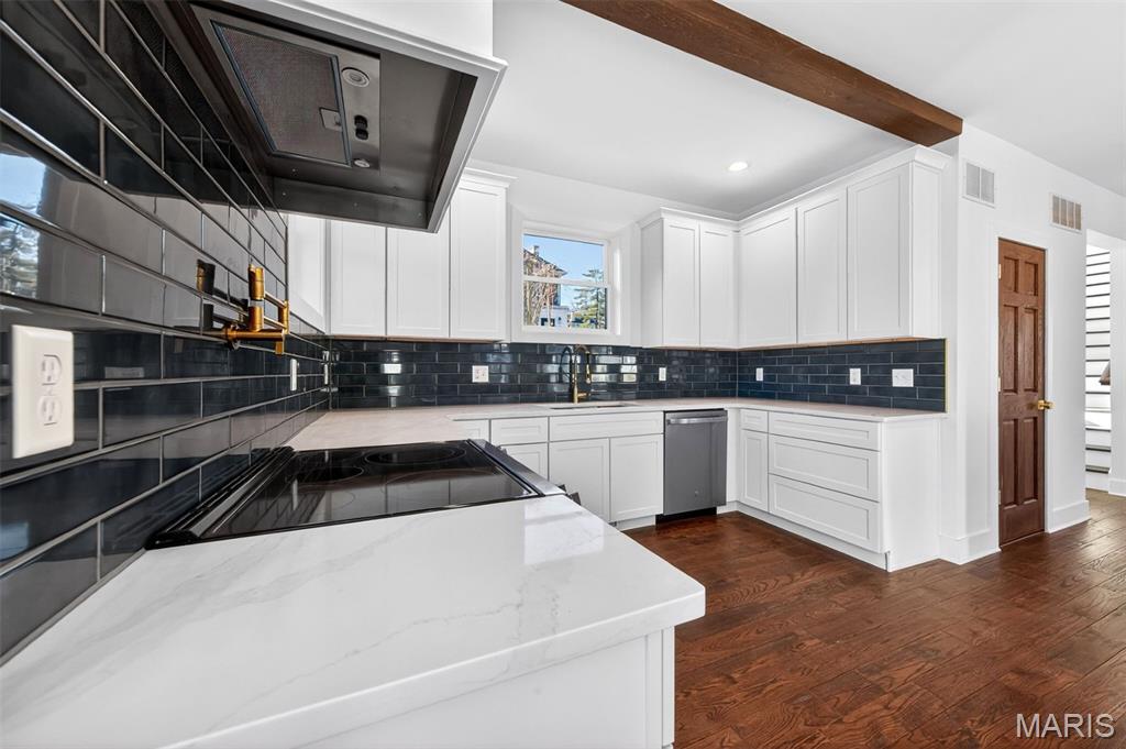 Tuxedo Park - Residential