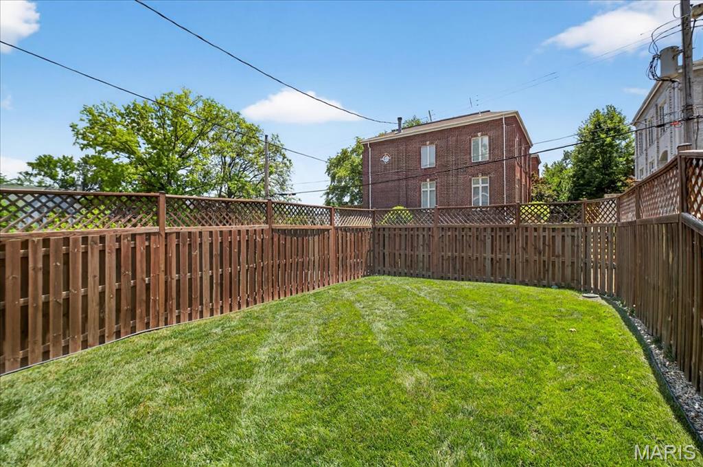 Country Club Court - Residential