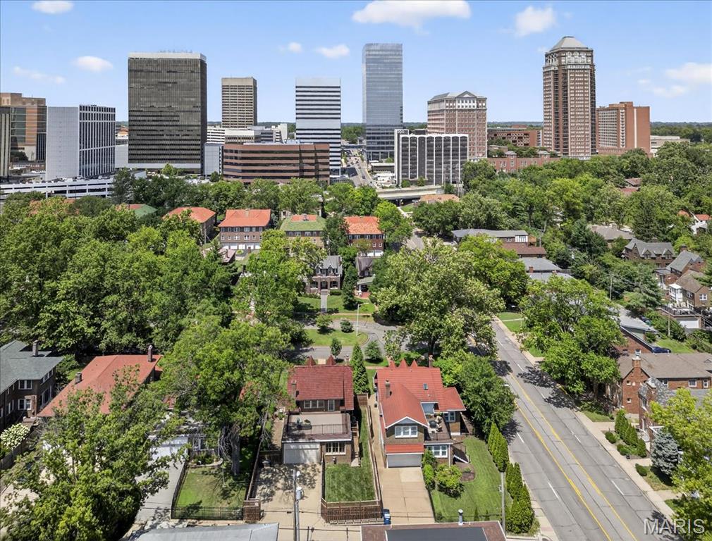 Country Club Court - Residential