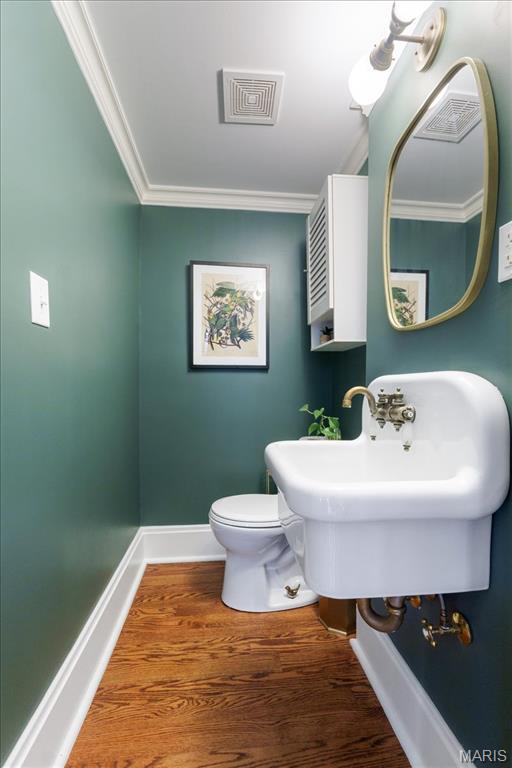 Country Club Court - Residential