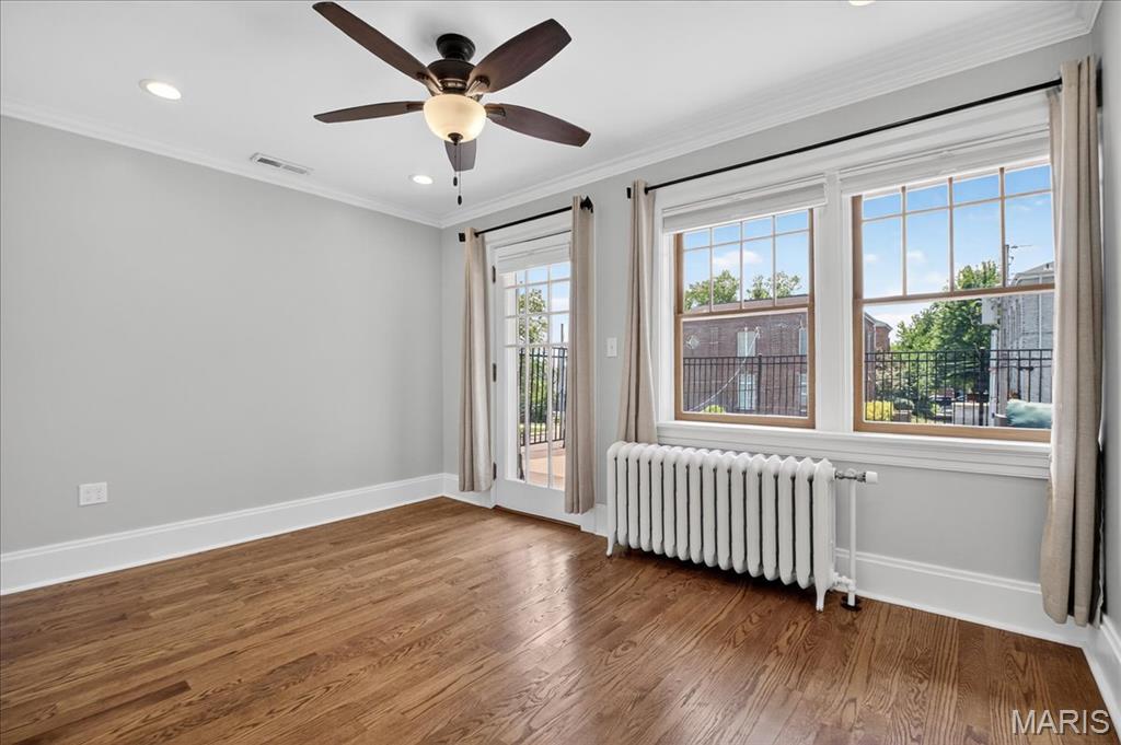 Country Club Court - Residential