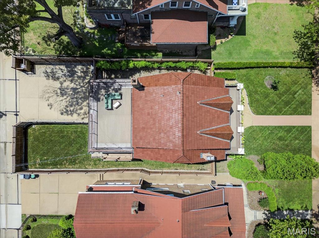 Country Club Court - Residential