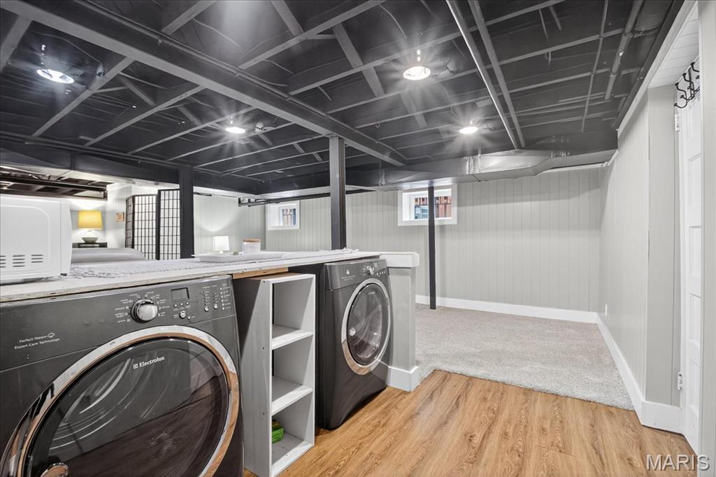 Country Club Court - Residential