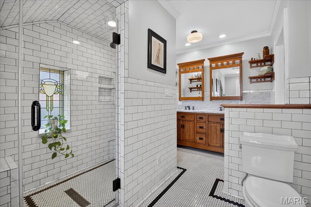 Country Club Court - Residential