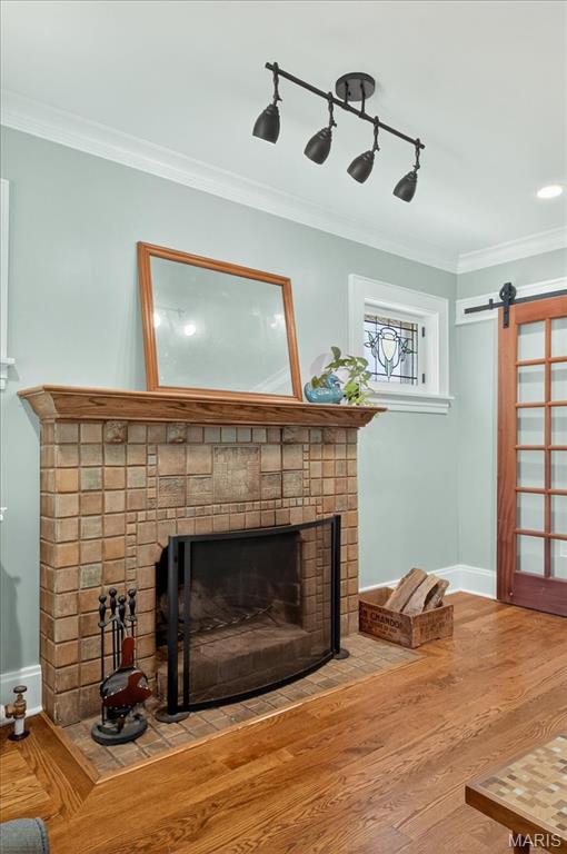 Country Club Court - Residential