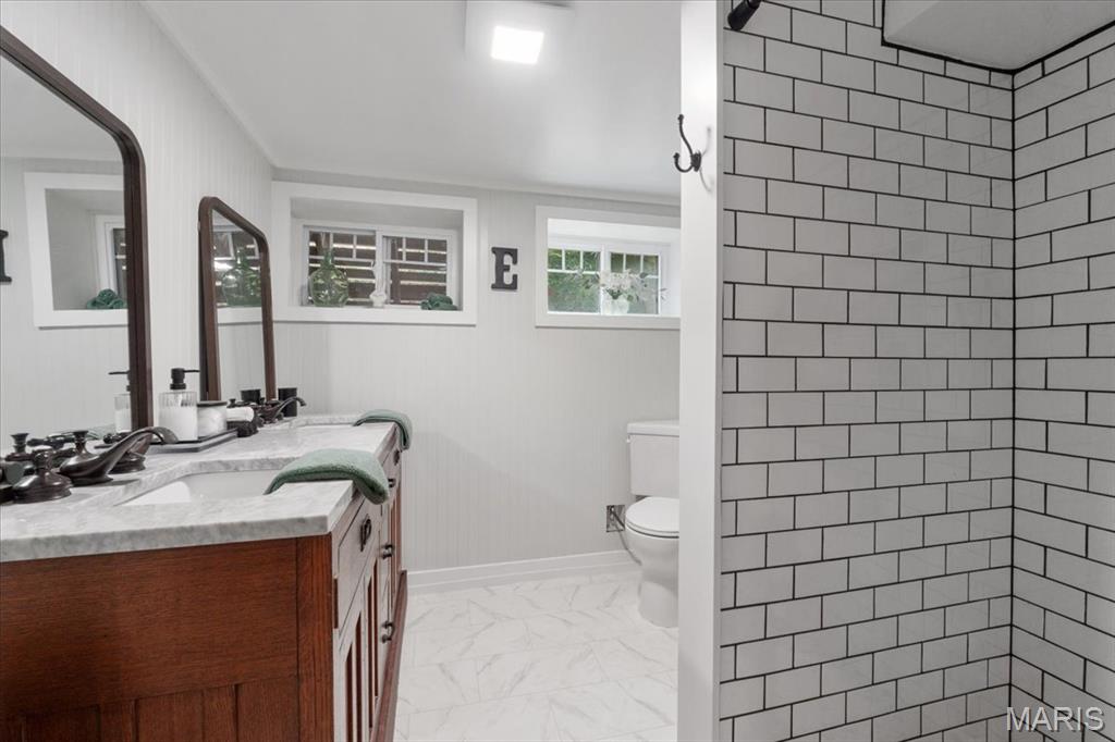 Country Club Court - Residential