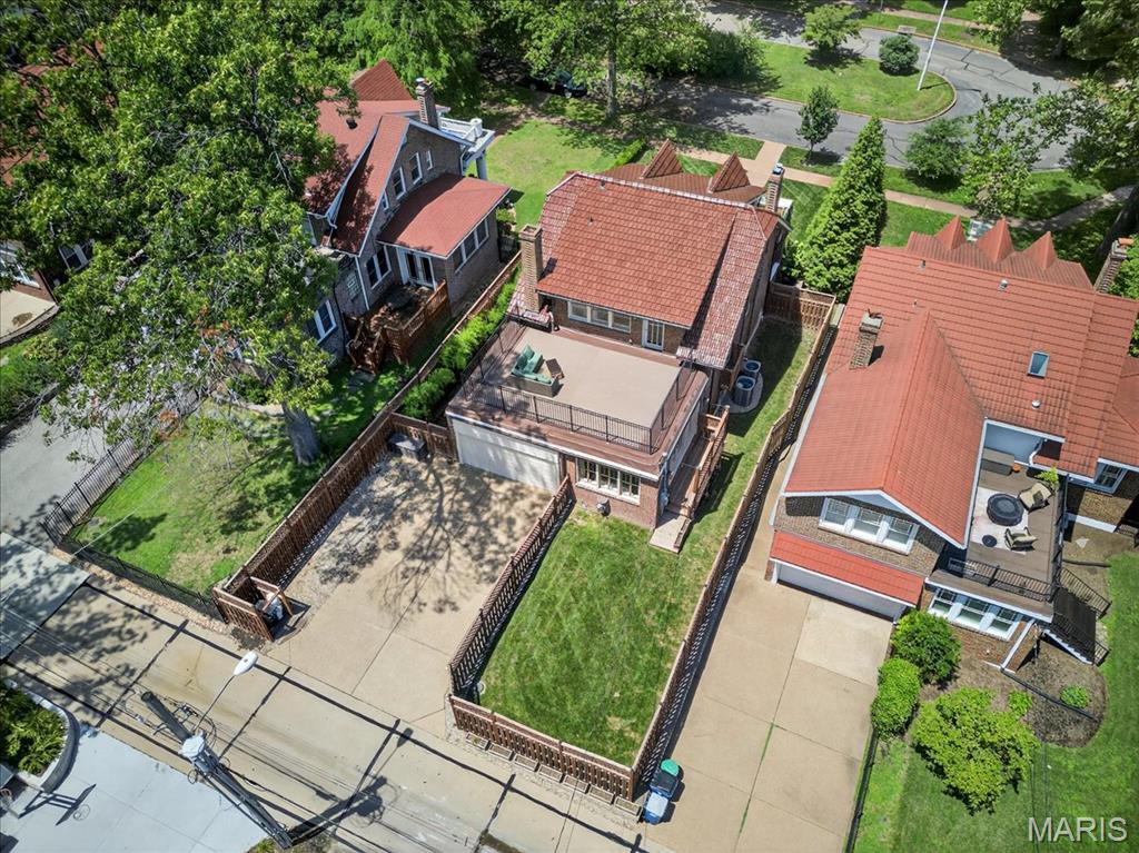 Country Club Court - Residential