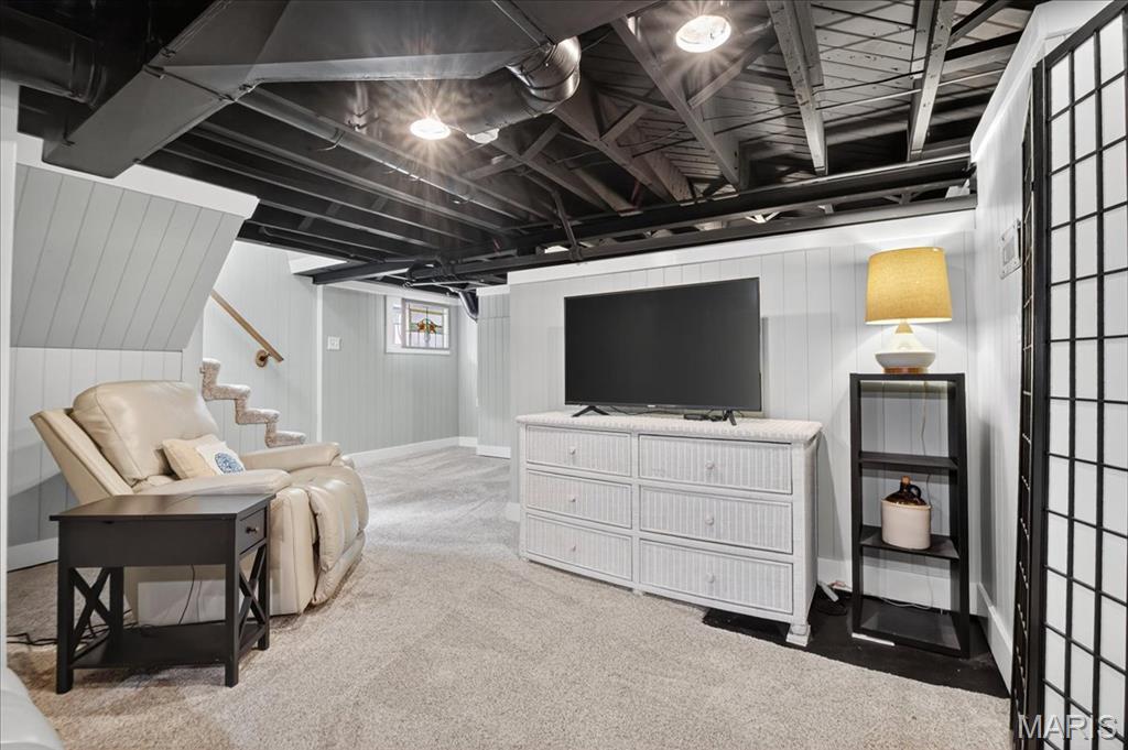 Country Club Court - Residential